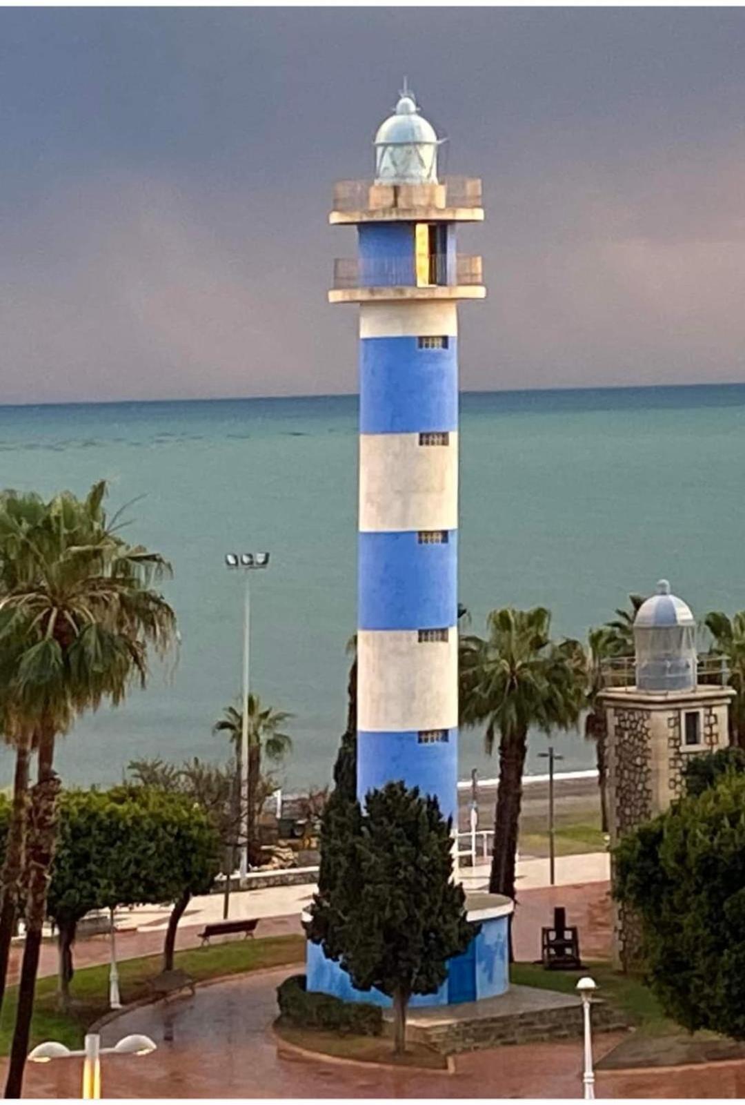 Estudio Amalfi Torre Del Mar Εξωτερικό φωτογραφία